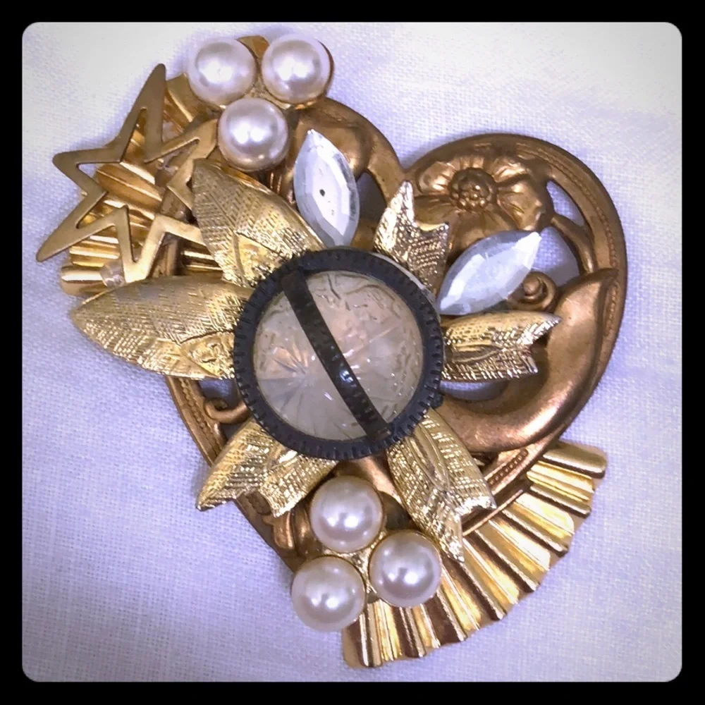 Vintage 80’s Handmade collage brooch HEART